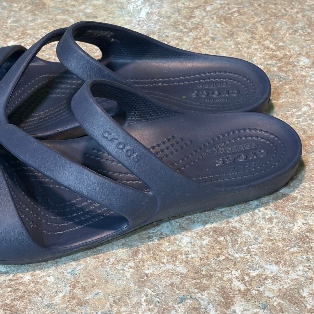 Crocs Kadee II Navy Blue Slip On Comfort Strappy Sandals Size 10 Women's - Picture 8 of 8